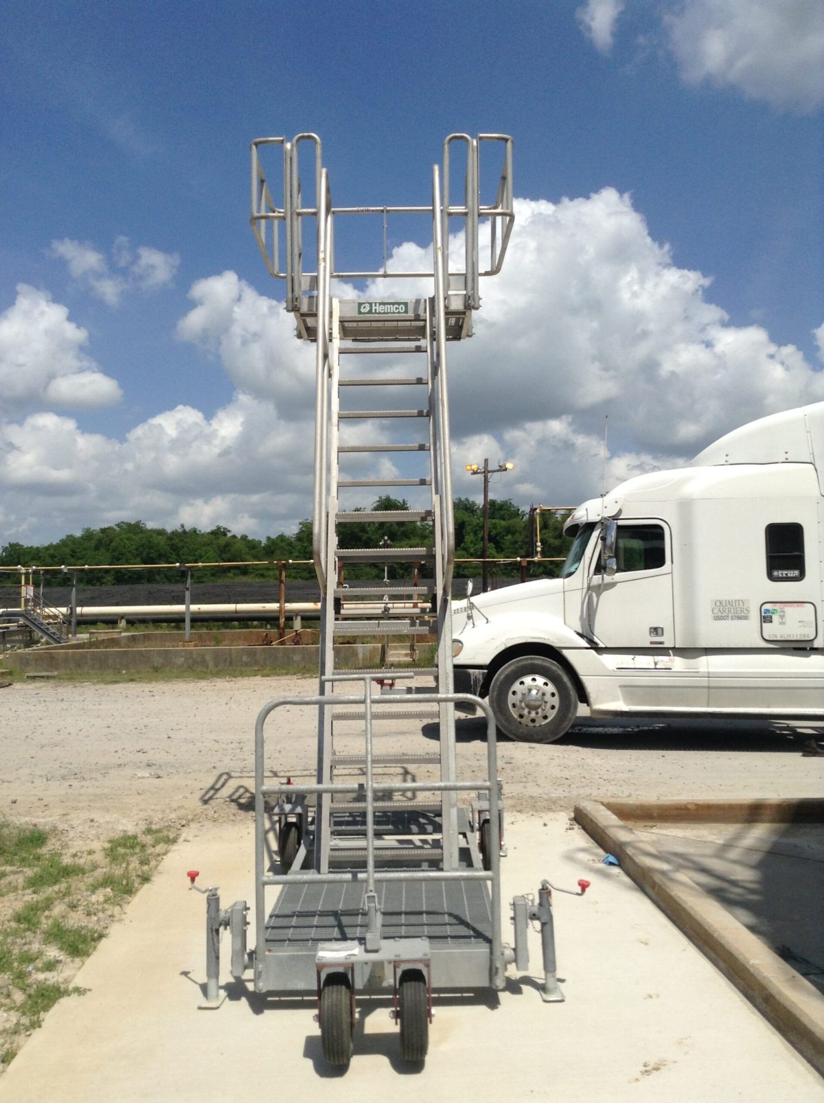 Portable Loading Racks Portable Loading Dock Platforms Hemco Industries